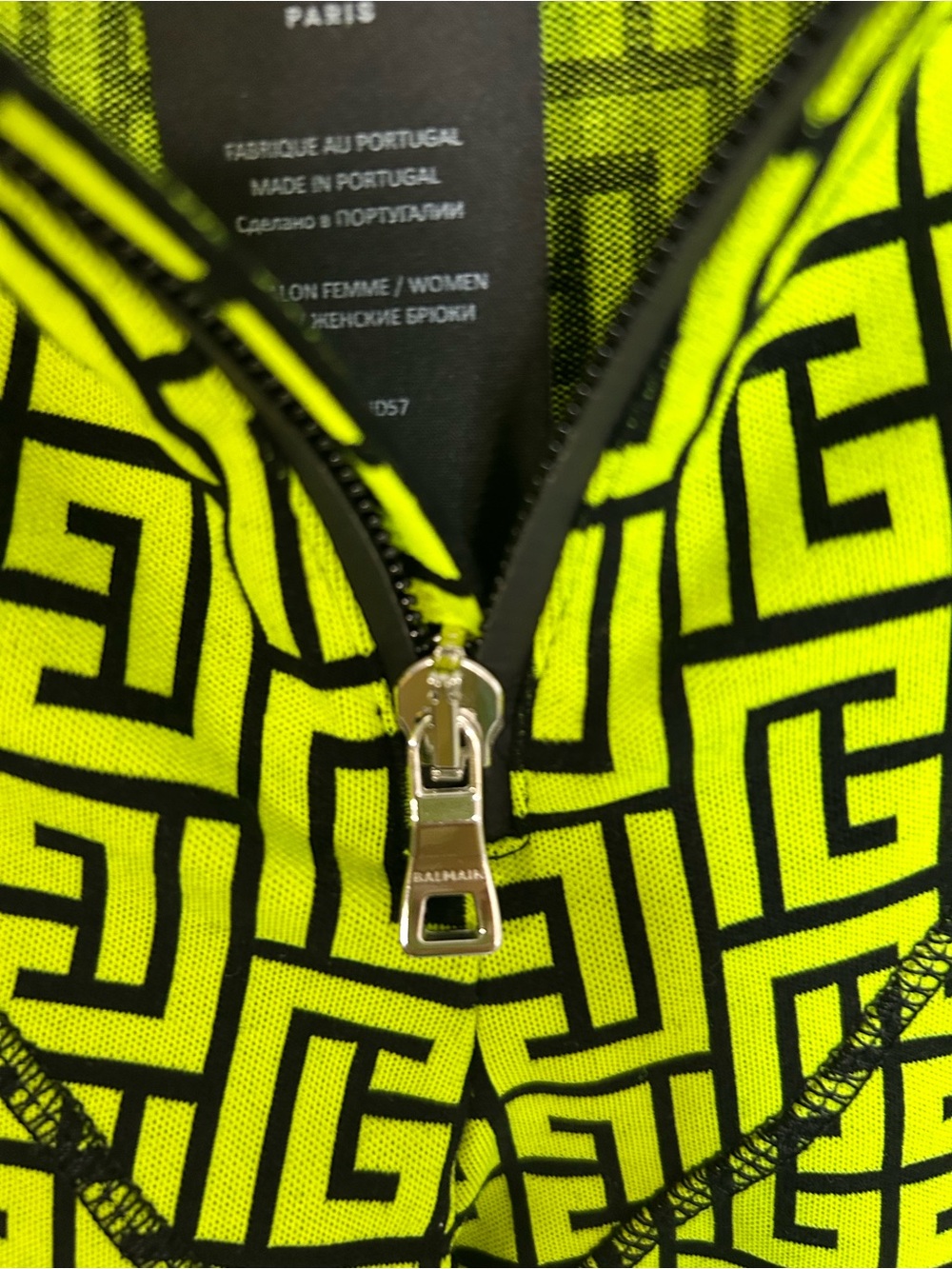 Balmain Neon Yellow Geometric Logo Print leggings size M - Picture 4 of 6